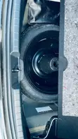 Toyota Vitz 1.3 FWD 5dr 2015 Black - 5