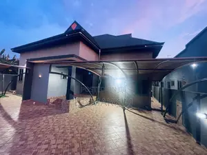 Executive 3 Bedroom House for Rent in Oyarifa