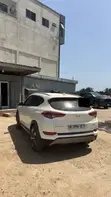 Hyundai Tucson Sport FWD 2018 White - 2