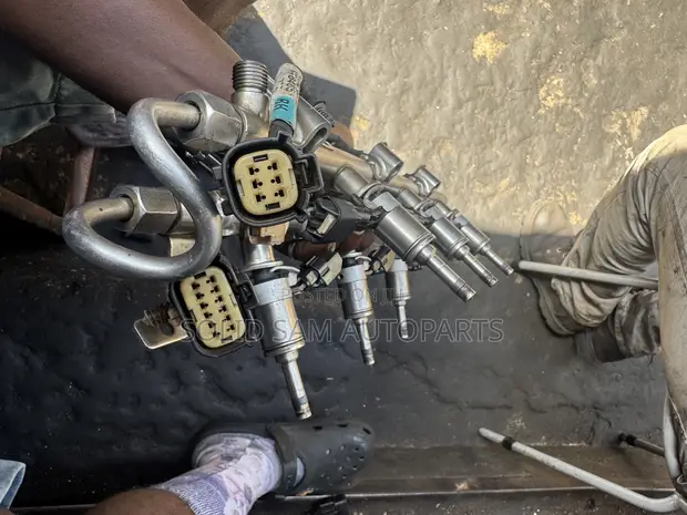 Ford F-150 / Lincoln Navigator Injectors (2018-2021) - 1