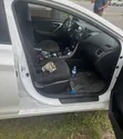 2016 Hyundai Elantra Limited Sedan FWD (1.8L) - 3