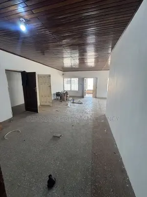 4 Bedroom House with Boys Quarters for Rent in Achimota
