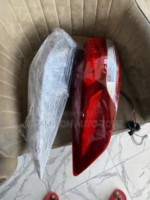 Hyundai Elantra 2017-2018 LED Tail Light Pair
