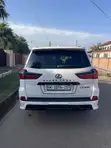 Lexus LX 570 AWD 2017 White - 3