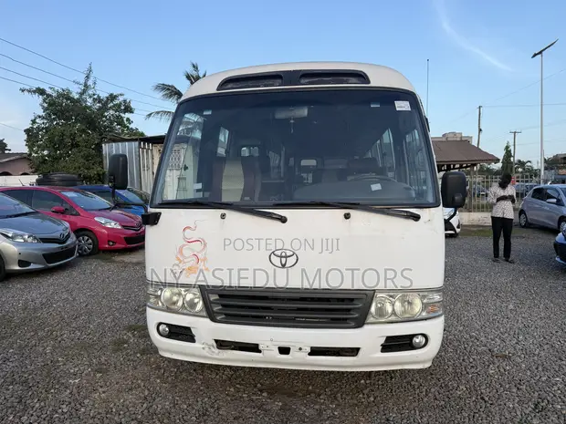 Toyota Coaster 2006 - 22 Seater Bus - 1