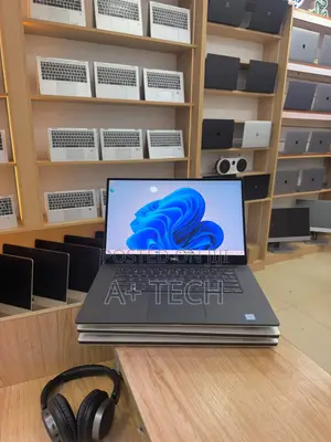Dell XPS 15-9570 Laptop