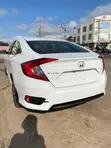 Honda Civic 2017 White - 3