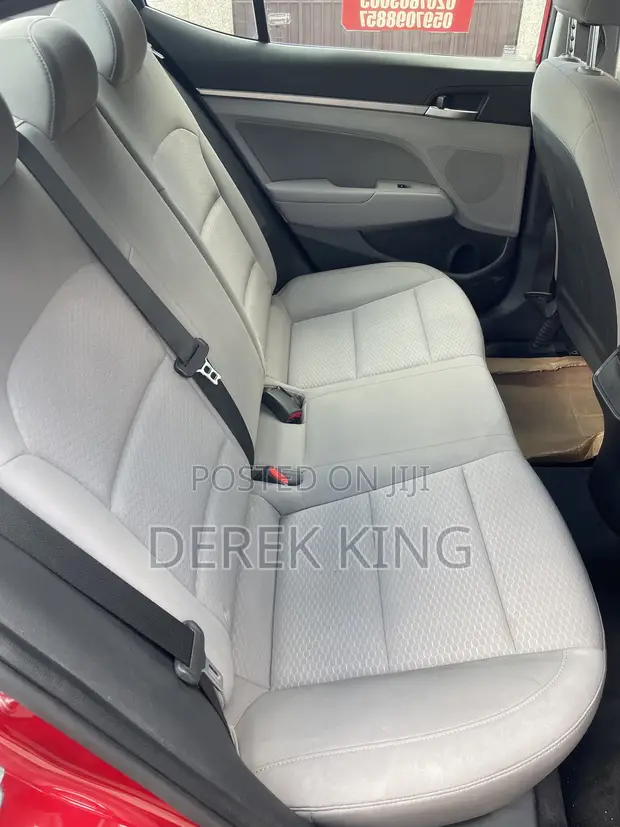 Hyundai Elantra 2020 Red - 1