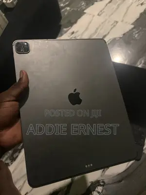 Apple iPad Pro 12.9 (2021) 256GB Black