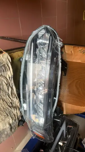 Honda Accord 2018 Headlights (Touring)
