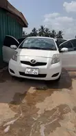 Toyota Vitz 1.0 FWD 3dr 2014 White - 5