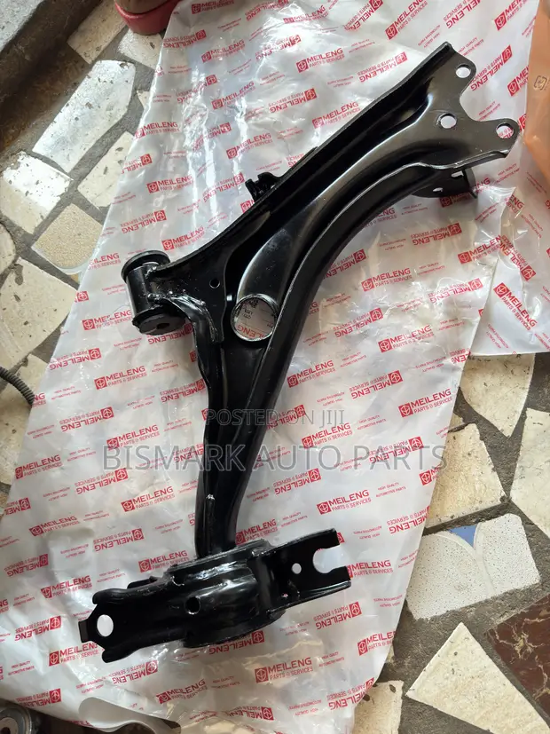 Honda Civic Lower Arm (2016-2021) - 1