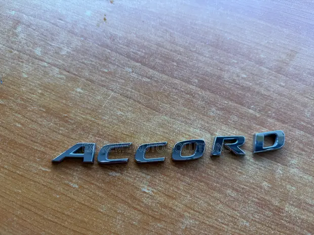 Honda Accord (10th Gen) Silver Emblem Logo - 1