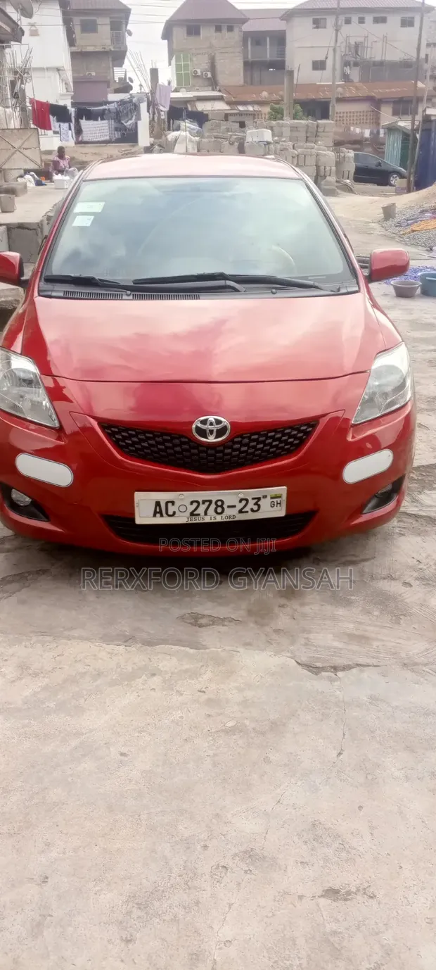 Toyota Yaris 2008 Red - 1