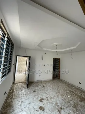 1 Bedroom Room & Parlour for Rent in Adenta New Legon