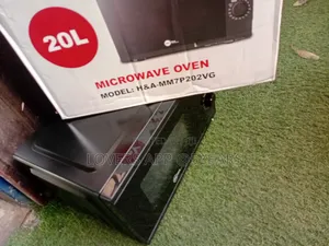 Brand New Modern Microwave Oven - Black