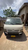 Toyota HiAce 2012 - 4