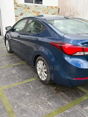 2016 Hyundai Elantra SE Sedan - Blue