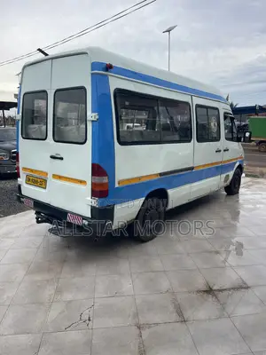 Mercedes-Benz Sprinter 2010