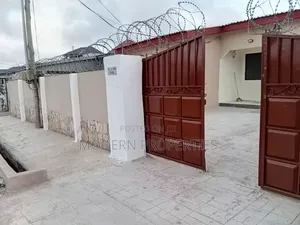 3 Bedroom House for Rent in Modern Properties, Manet Court