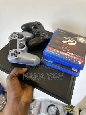 PS4 Standard with 2 Controllers