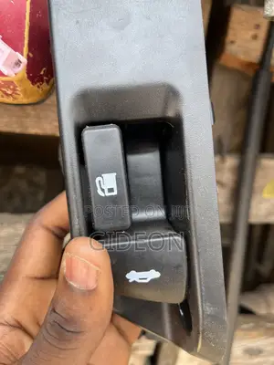 Toyota Yaris and Camry Fuel and Boot Opener