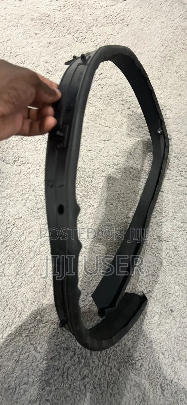 Audi Bonnet Weatherstrip - 1