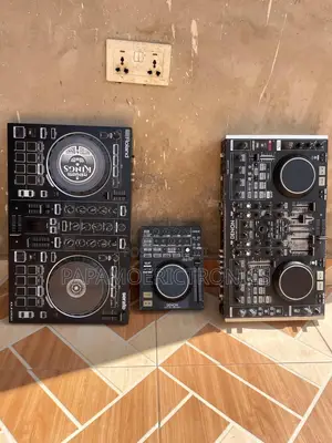 Denon DJ DN-MC6000 Controller Mixer