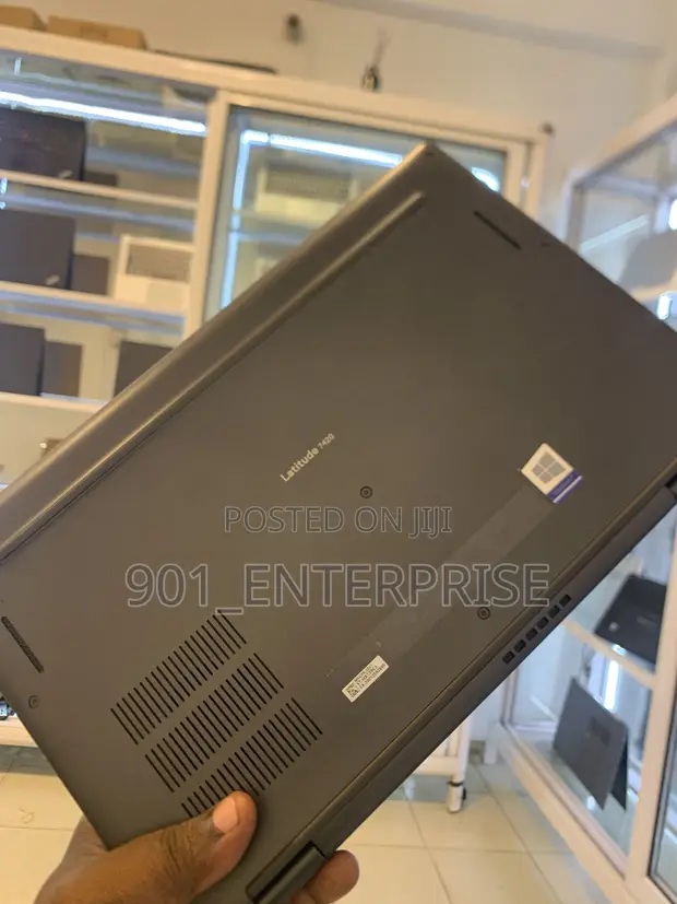 Dell Latitude 7420 Laptop - 16GB RAM, 256GB SSD - 1
