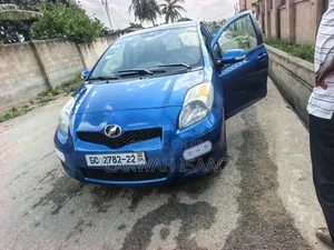 Toyota Vitz 1.5 FWD 3dr 2010 Blue