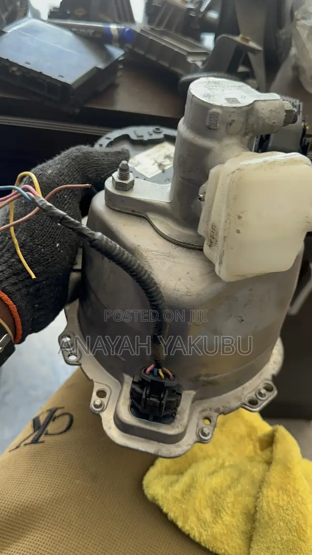 2016-21 Honda Civic Brake Master Cylinder - 1