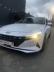 2022 Hyundai Elantra Limited Sedan - 5