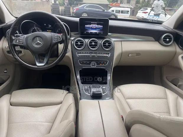 Mercedes-Benz C300 2015 Black - 1
