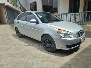 Hyundai Accent 1.6 2009 Gray