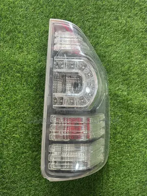 Toyota Noah/Voxy R70 LED Taillight (2010-2014)