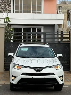 2018 Toyota RAV4 XLE SUV