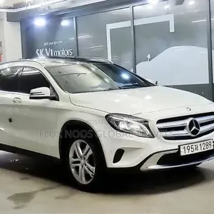 Mercedes-Benz GLA-Class 2017 White