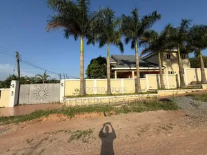 5-Bedroom House with Pool for Sale in Pokuase