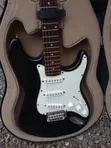Encore Blaster E60 Electric Guitar in Hard Case - 3