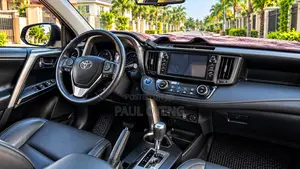 2018 Toyota RAV4 XLE SUV AWD
