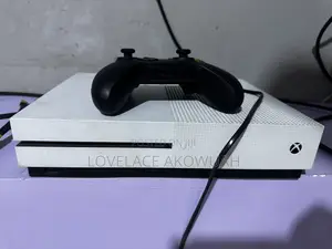 Xbox Series S 512GB with FC27 Installed + 1 Controller