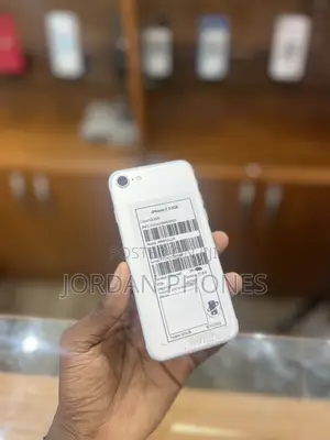 Apple iPhone 7 32GB Silver