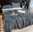 Adam Home High Quality Cozy Heavy Blanket with 2 Pillowcases - 2