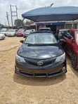2014 Toyota Camry XLE Sedan - 3