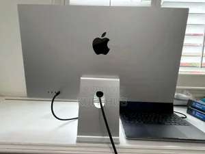 Apple Studio Display