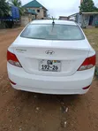 Hyundai Accent 2013 White - 2