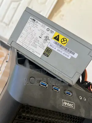 AcBel 625W 80 Plus Bronze Power Supply