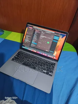 Apple MacBook Air 2020 M1 8GB RAM 256GB SSD