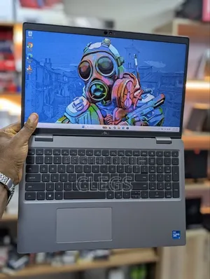 Dell Latitude 5520 Laptop - 16GB RAM, 512GB SSD