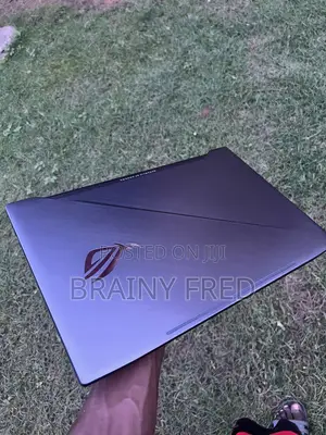 Asus ROG Strix SCAR II Laptop - Intel Core i7, 16GB RAM, GTX 1070